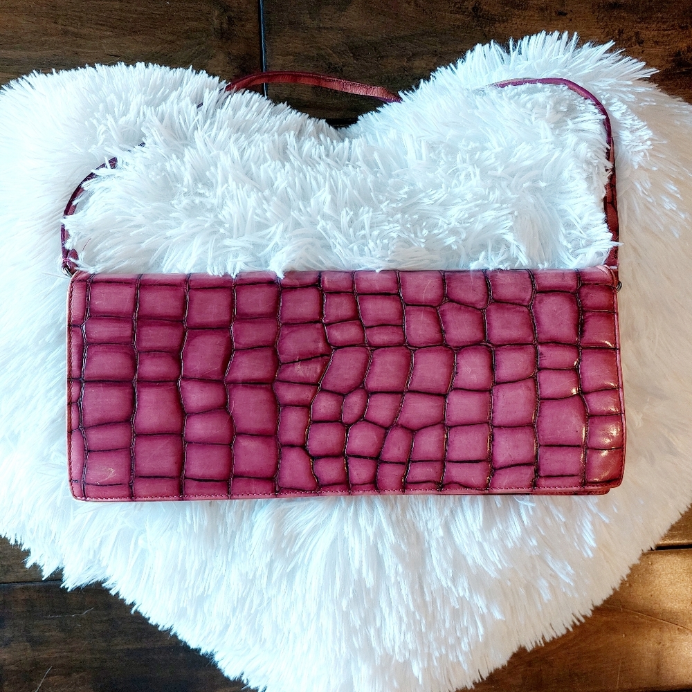 BCBG Maxazria magenta vintage clutch lItalian Leather purse also has strap - Picture 2 of 8